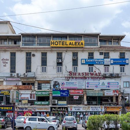 Hotel Alexa By Abc Ahmedabad Bagian luar foto
