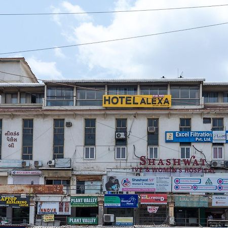 Hotel Alexa By Abc Ahmedabad Bagian luar foto