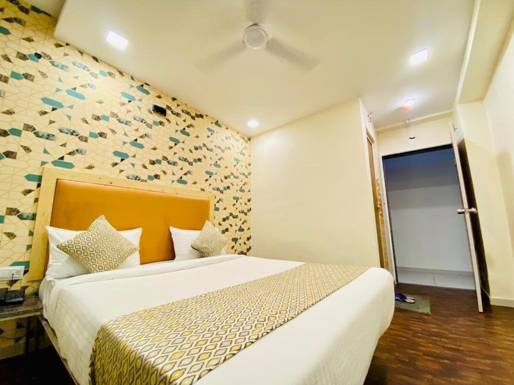 Hotel Alexa By Abc Ahmedabad Bagian luar foto