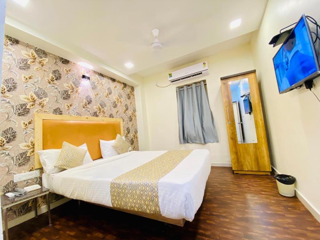 Hotel Alexa By Abc Ahmedabad Bagian luar foto
