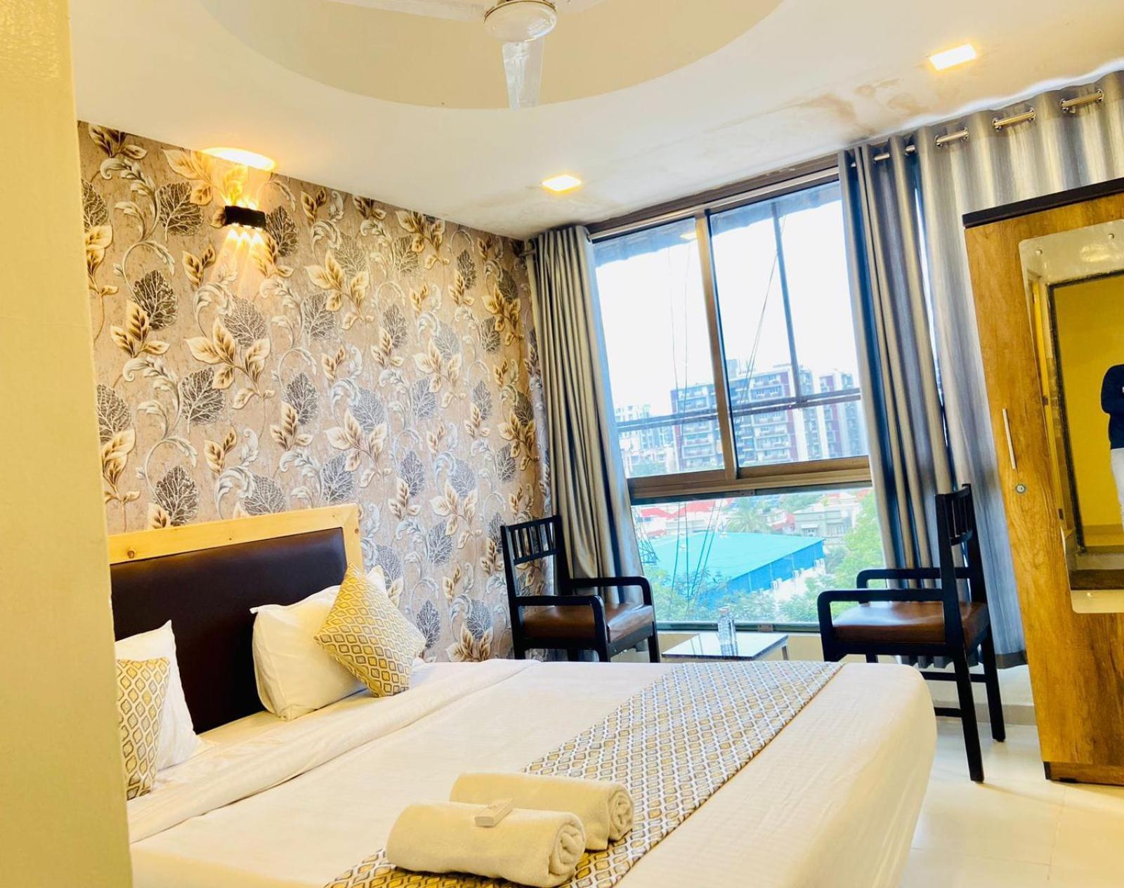 Hotel Alexa By Abc Ahmedabad Bagian luar foto